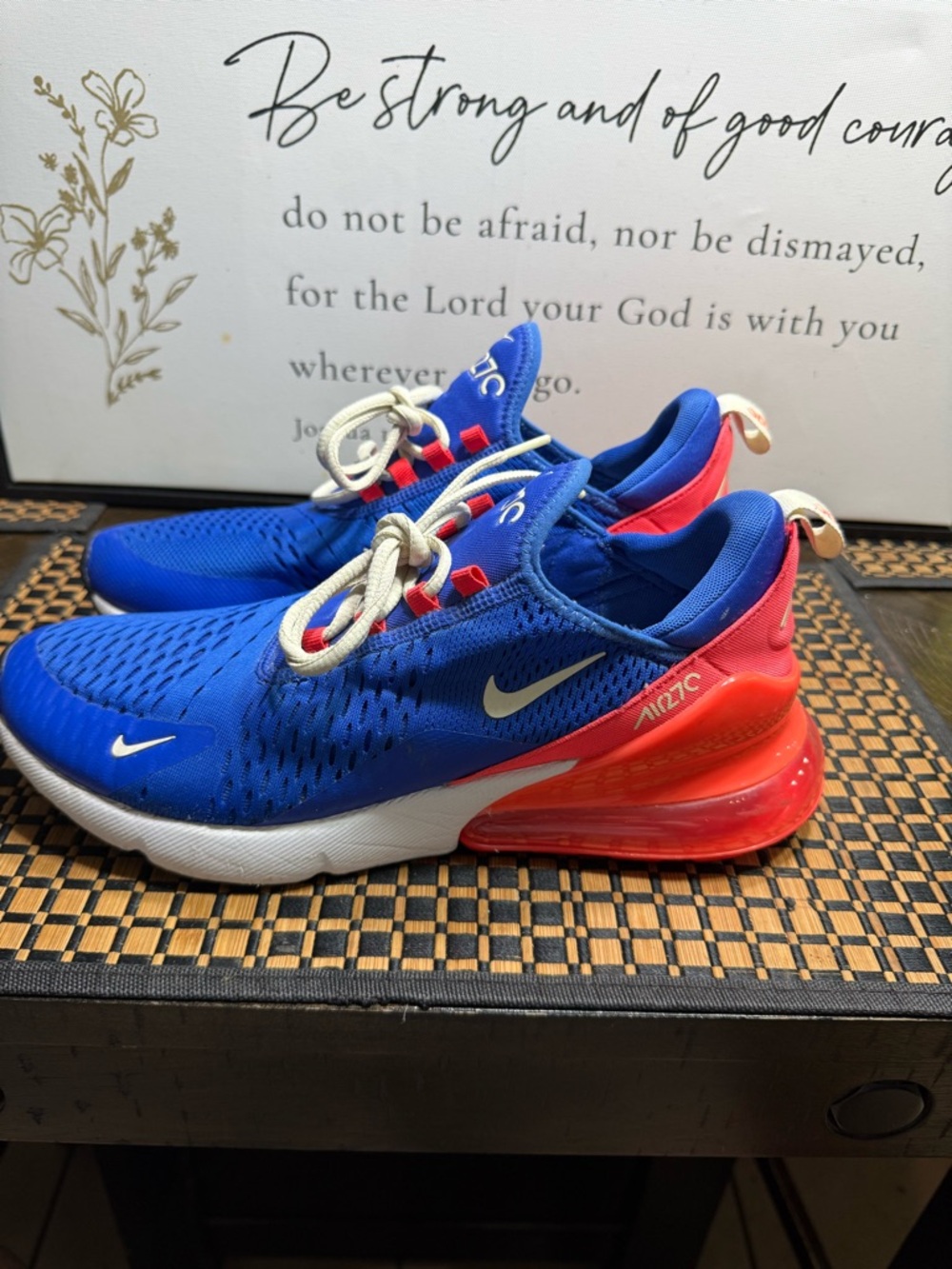 Nike Blue and Red Air270 Running Sneakers Men SZ 10- Box 16 - Picture 2 of 6